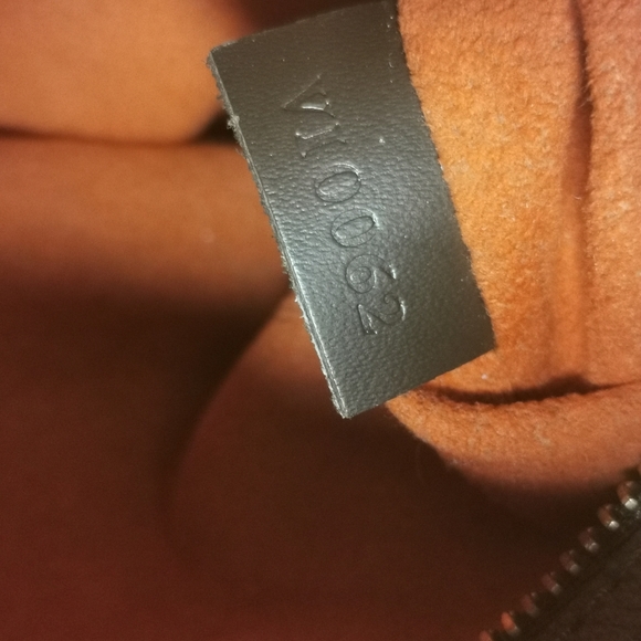 (Sold off pm)💯% Authentic LV Brera Damier Ebene - Picture 15 of 16